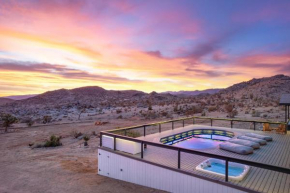 Rare Luxury Retreat w/pool+hot tub+exclusive hikes